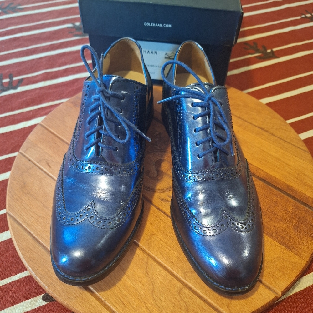 Cole Haan Women's Metallic Navy Leather Oxfords Size 8 1/2 B